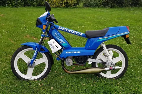Peugeot 103 RCX LC bleu / blanc