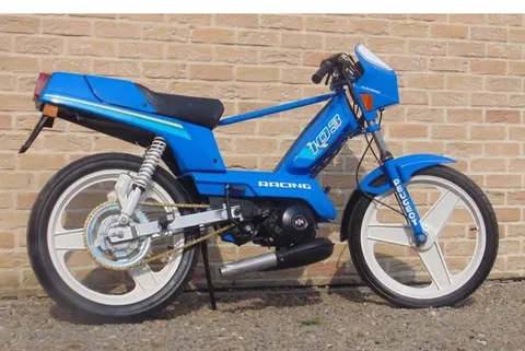 103 RCX : la mobylette sportive par Peugeot !