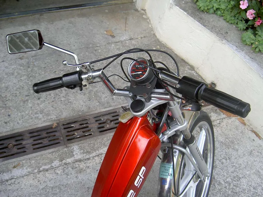 guidon mobylette Peugeot 102