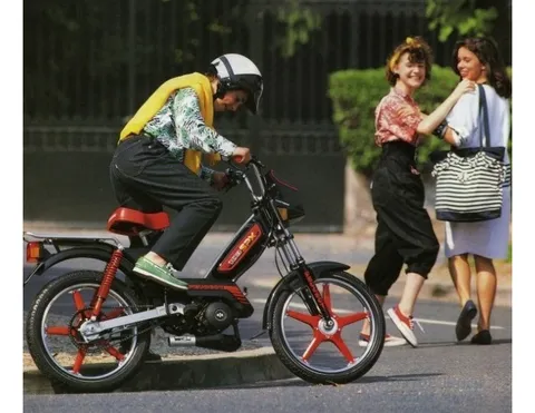 Peugeot 103 SPX - Je kicke, elles craquent.